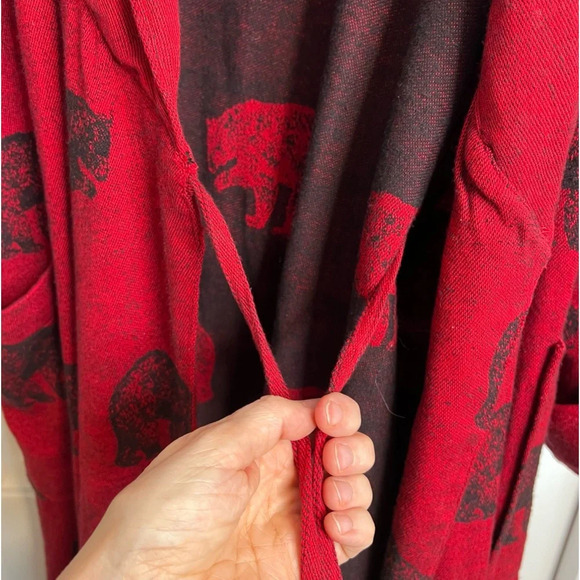 Flyshacker Vintage Men’s Clothing Company Red Black Bear Tie Robe. Size Large. - Picture 9 of 13
